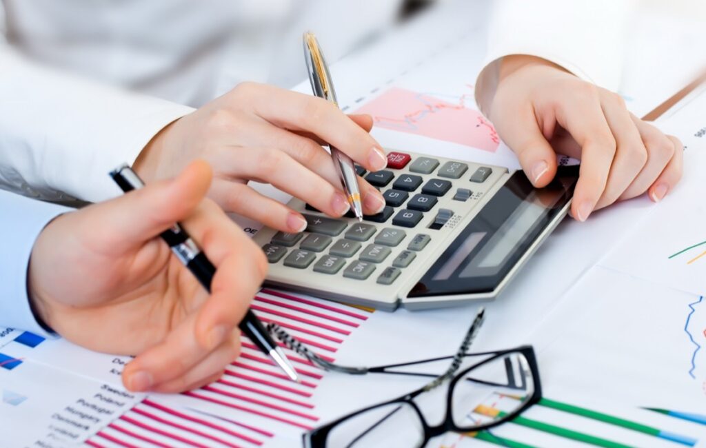 Bezpieczeństwo danych jest kluczowym aspektem przy wyborze dostawcy personalizowanych usług księgowych