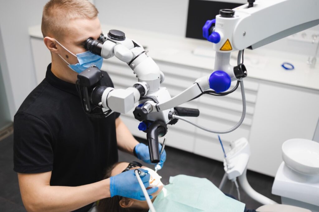 Współczesna stomatologia nieustannie poszukuje nowych rozwiązań, które mogą znacząco poprawić jakość leczenia
